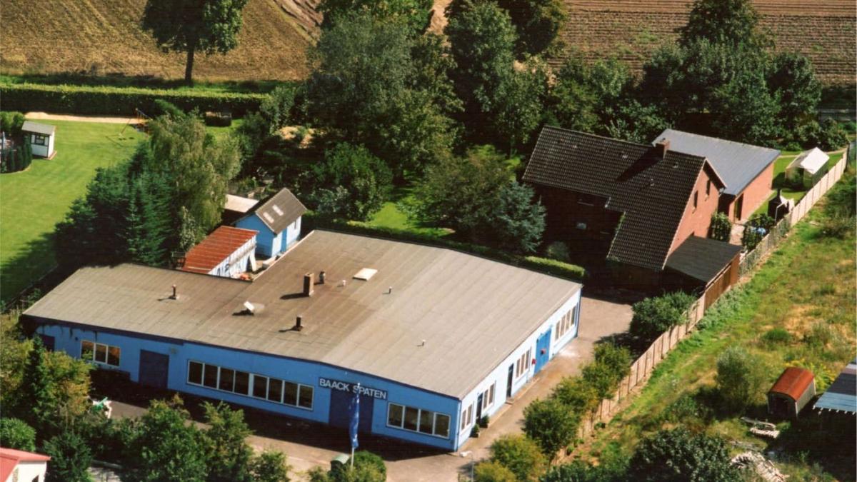 Baack Firmengebäude Garten hochwertig nachhaltig made in Germany